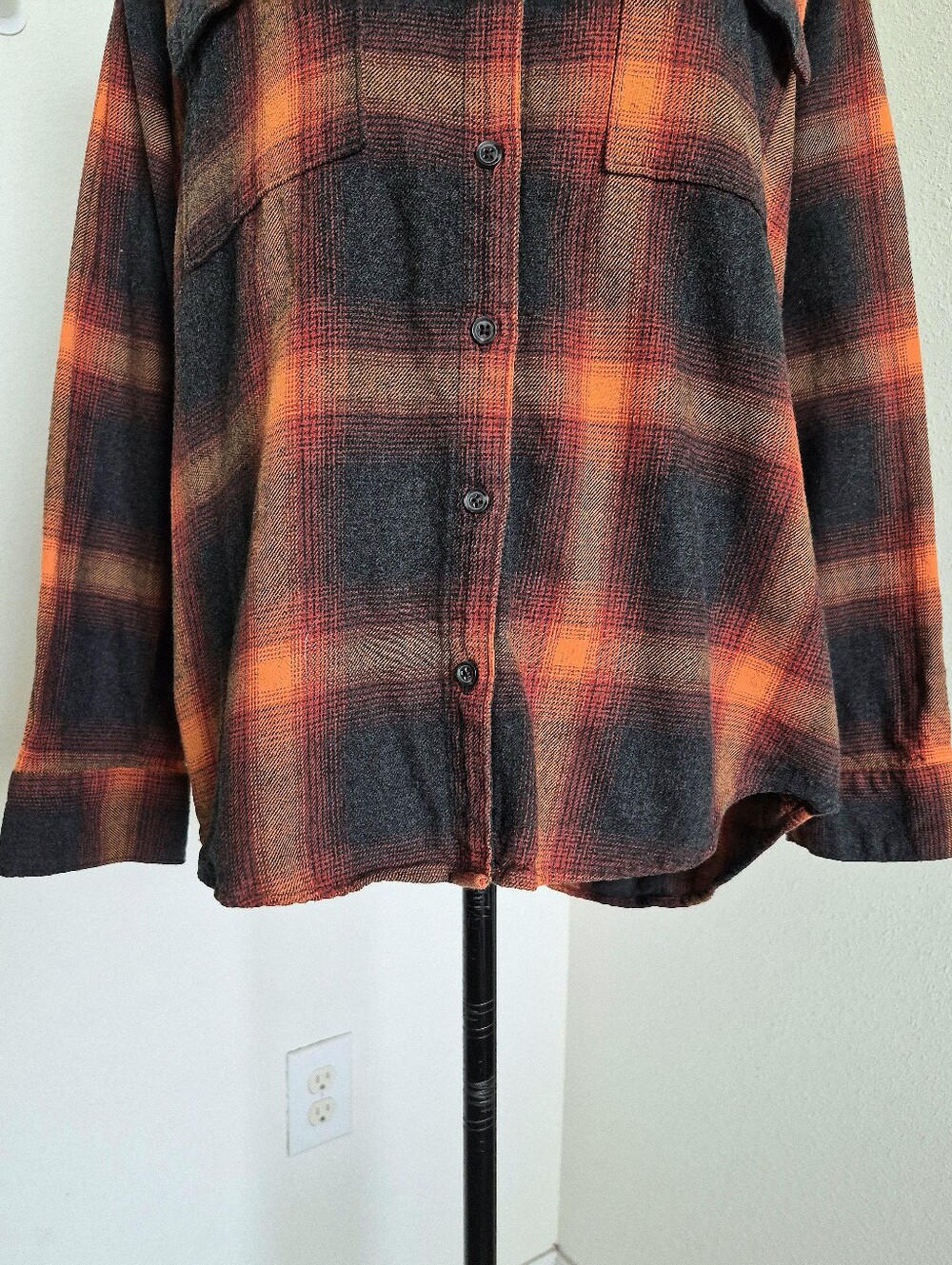 Old Navy Evermore Swiftie Boyfriend Orange Plaid Flannel Shirt M Cotton Casual - Picture 8 of 15